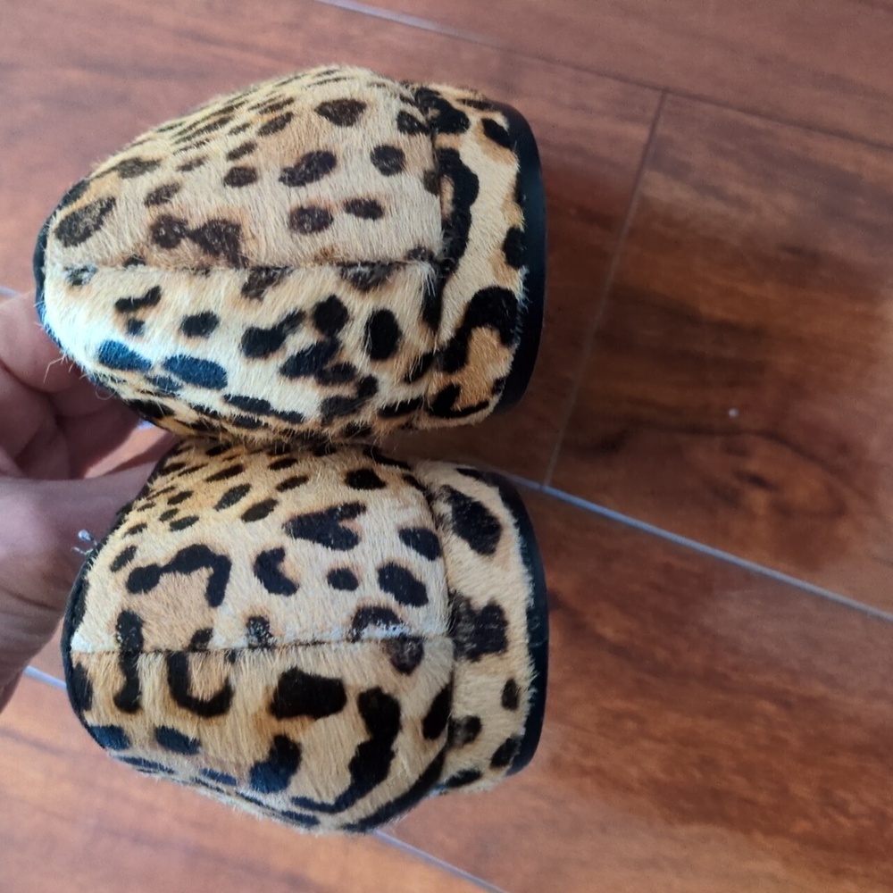 Steve Madden Calf Hair Animal Print Flats - Picture 3 of 4